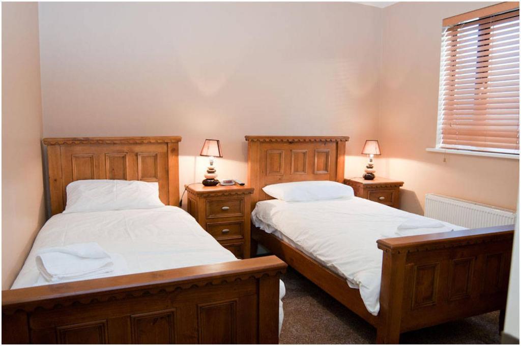 Hopper Inn Bar & Guest Accommodation Ballynaskreena Zewnętrze zdjęcie
